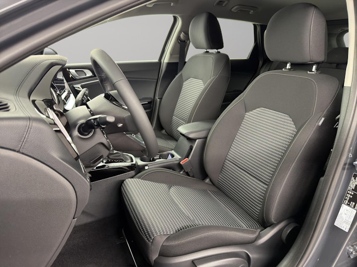 Vehicle image KIA CEED