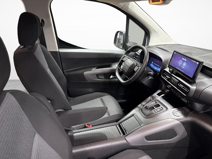 Vehicle image TOYOTA PROACE CITY VERSO