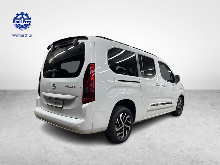 Vehicle image TOYOTA PROACE CITY VERSO