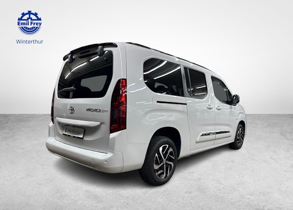 Vehicle image 4 Vehicle image 4