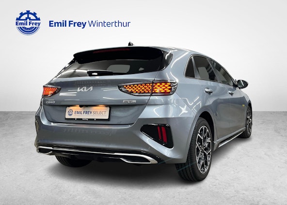 Vehicle image 4 Vehicle image 4