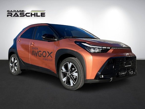 First vehicle image First vehicle image