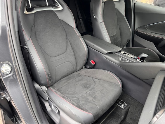 Vehicle image 14 Vehicle image 14