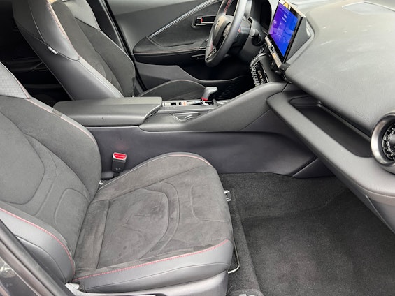 Vehicle image 12 Vehicle image 12