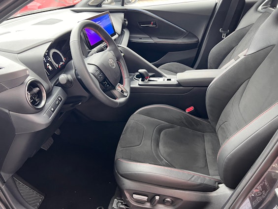 Vehicle image 8 Vehicle image 8