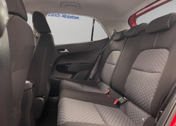 Vehicle image 8 Vehicle image 8