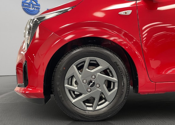 Vehicle image 14 Vehicle image 14