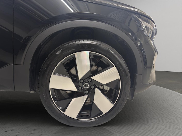 Vehicle image VOLVO XC40