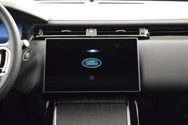 Vehicle image LAND ROVER RANGE ROVER VELAR