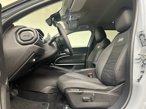 Vehicle image JEEP Avenger 1.2 MHEV Summit