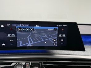 Vehicle image PEUGEOT 3008 1.2 Hybrid GT