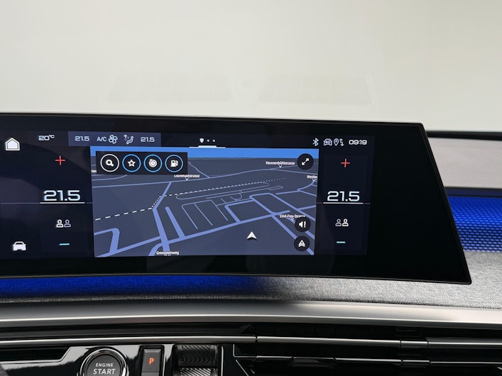 Vehicle image PEUGEOT 3008