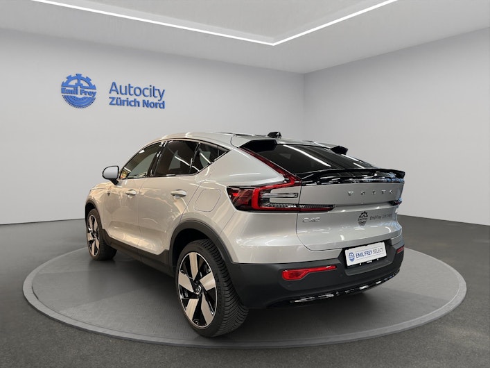 Vehicle image VOLVO C40