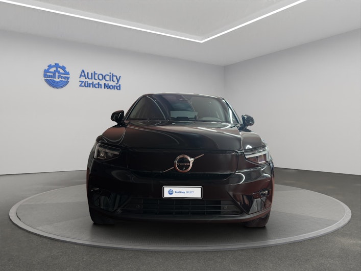 Vehicle image VOLVO C40