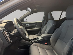 Vehicle image VOLVO XC40 E80 Twin Ultimate AWD