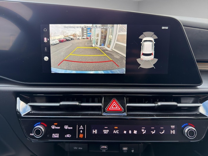 Vehicle image KIA NIRO