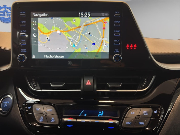 Vehicle image TOYOTA C-HR