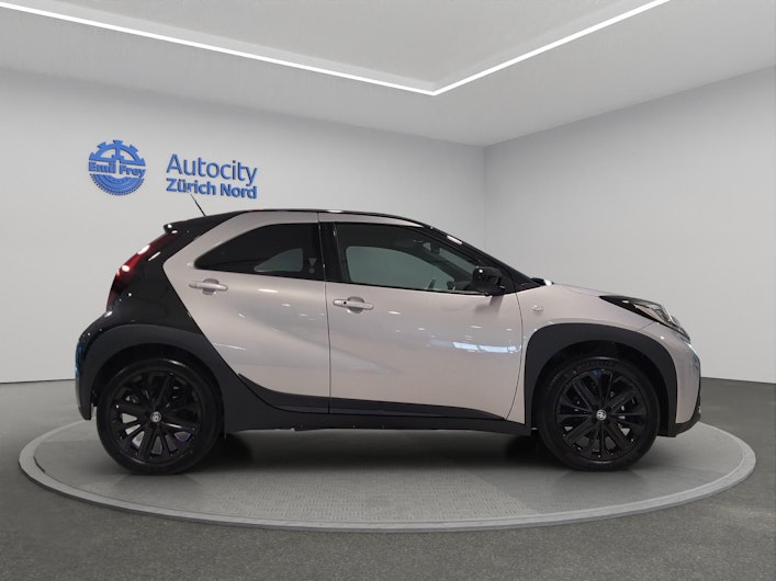 Vehicle image TOYOTA AYGO X