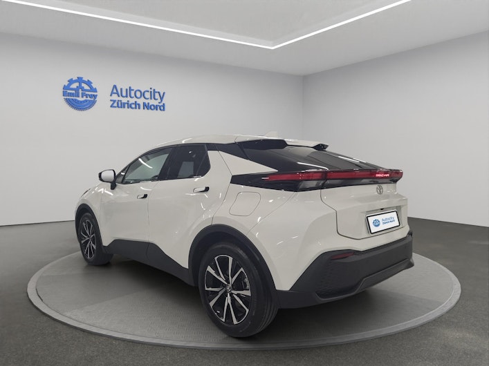 Vehicle image TOYOTA C-HR