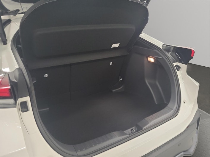 Vehicle image TOYOTA C-HR