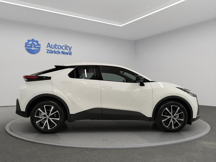 Vehicle image TOYOTA C-HR
