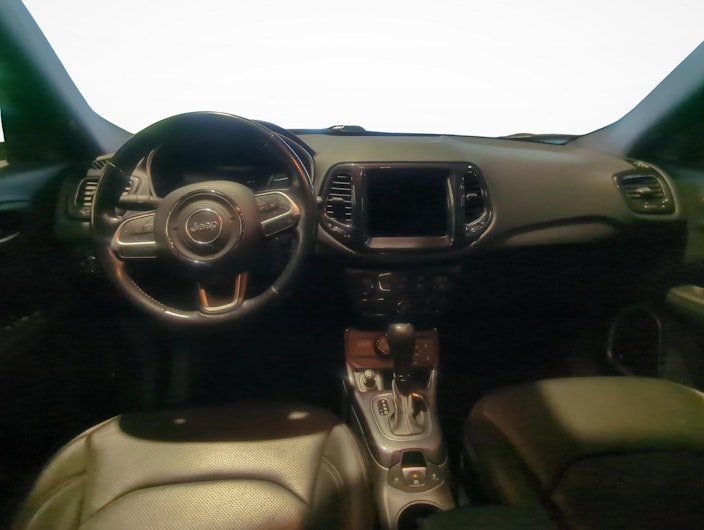 Vehicle image JEEP COMPASS