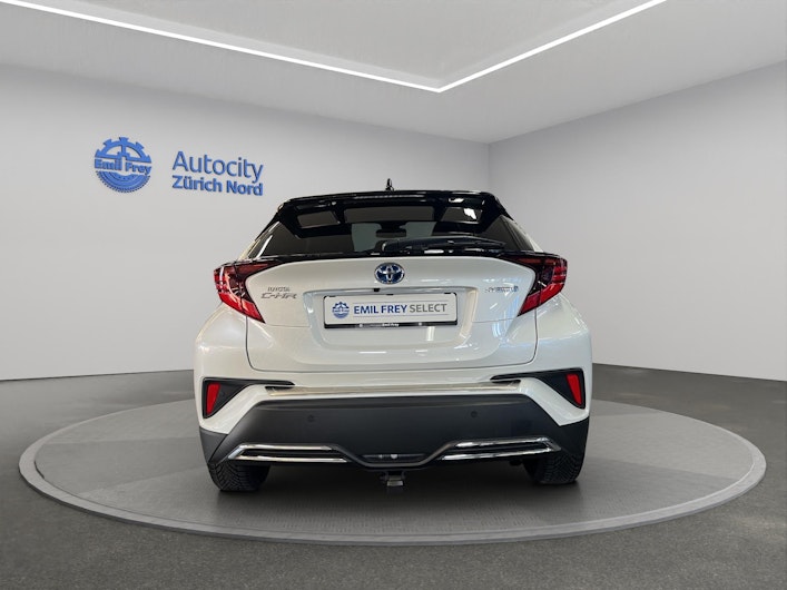 Vehicle image TOYOTA C-HR