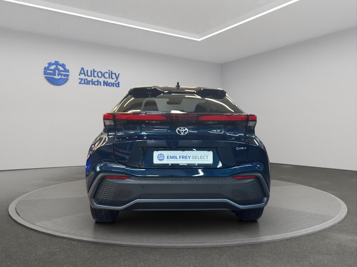 Vehicle image TOYOTA C-HR