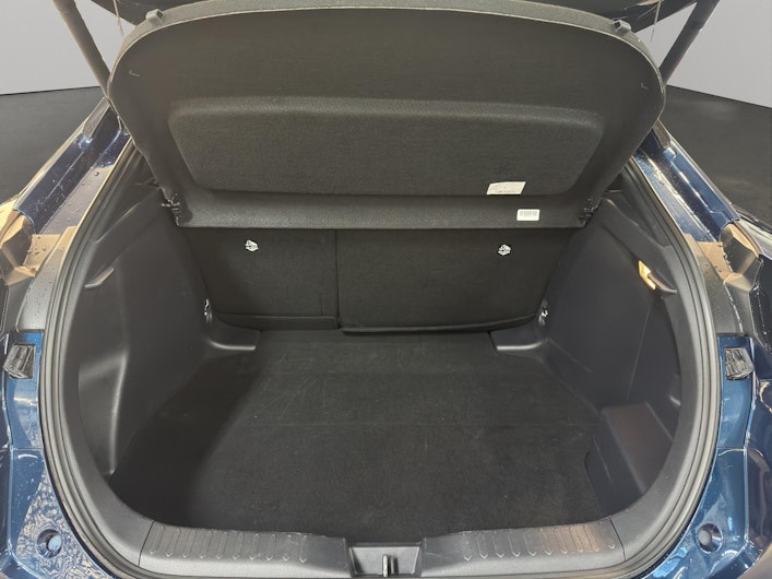 Vehicle image TOYOTA C-HR