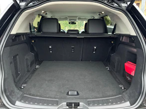 https://vehicle.imgix.net/4107113/95f0ad92-08d3-4dbf-bdad-5cb71b64be79.jpg