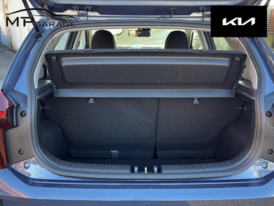 Vehicle image 5 Vehicle image 5