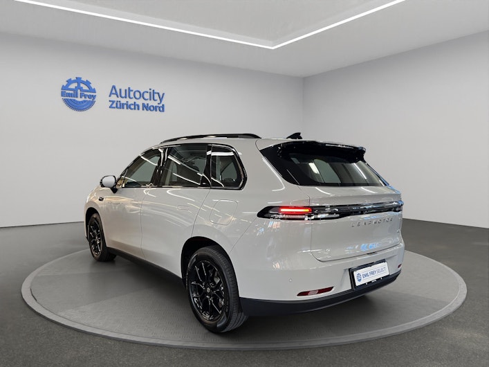 Vehicle image LEAPMOTOR C10