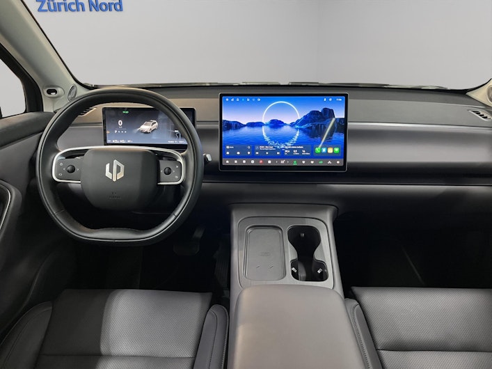 Vehicle image LEAPMOTOR C10