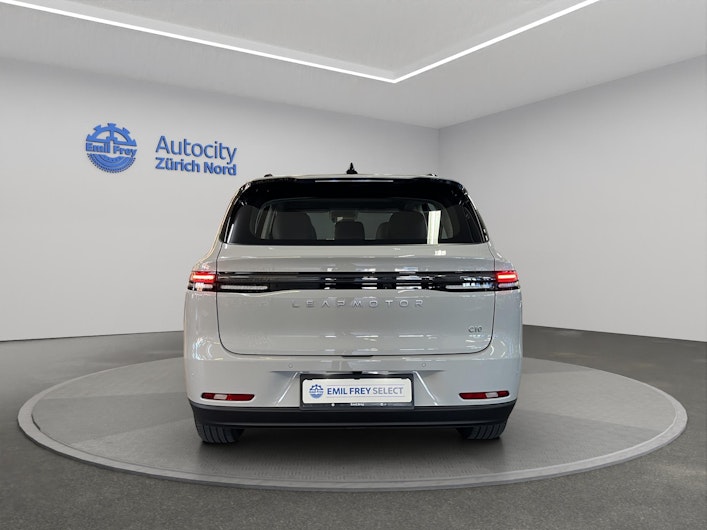 Vehicle image LEAPMOTOR C10