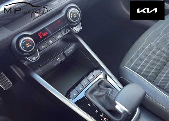 Vehicle image 12 Vehicle image 12