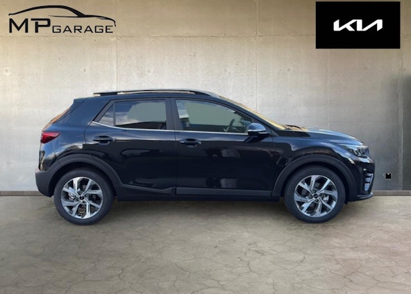 Vehicle image 3 Vehicle image 3