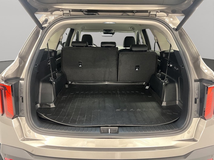 Vehicle image KIA SORENTO