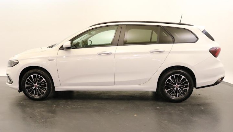 Vehicle image FIAT TIPO