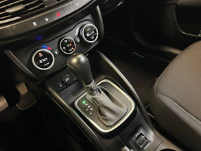 https://vehicle.imgix.net/4107180/bbd00e91-88e0-448c-bbc1-251aafd3b32f.jpg