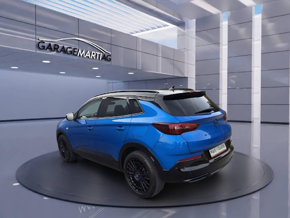 Vehicle image 3 Vehicle image 3