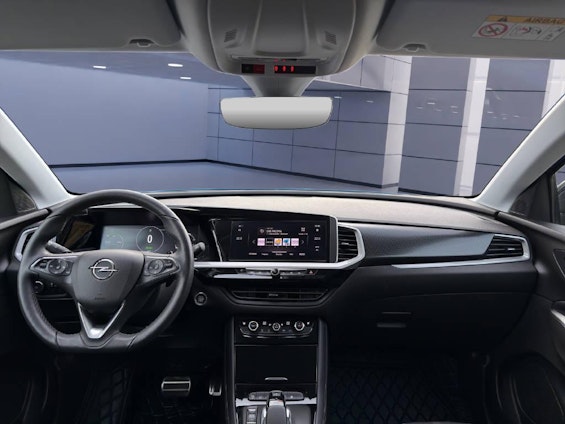 Vehicle image 4 Vehicle image 4