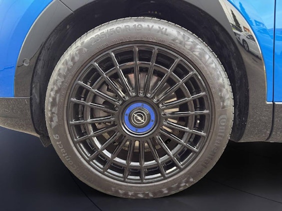 Vehicle image 6 Vehicle image 6