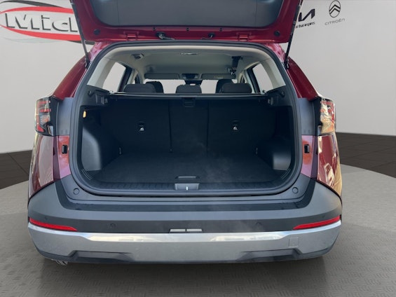 Vehicle image 17 Vehicle image 17