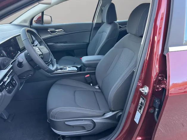 Kia Sportage 1.6 T-GDi 2WD Automat / Lagerprämie von CHF 2'070.- beim Kauf bis 30.06.2026 / 0.99% Leasing Aktion