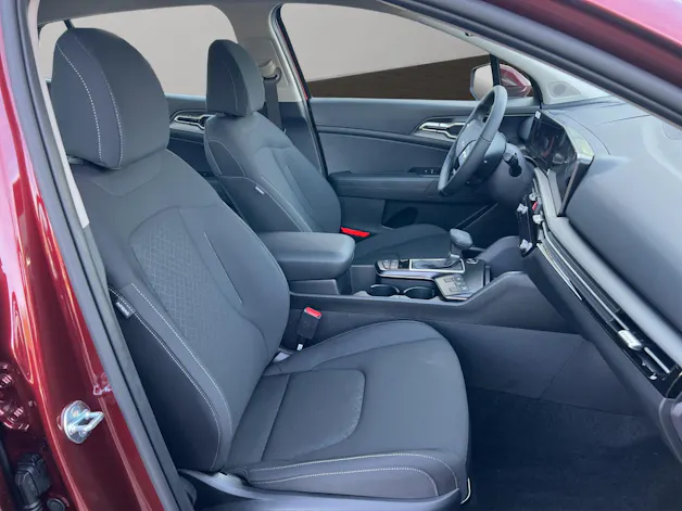 Kia Sportage 1.6 T-GDi 2WD Automat / Lagerprämie von CHF 2'070.- beim Kauf bis 30.06.2026 / 0.99% Leasing Aktion