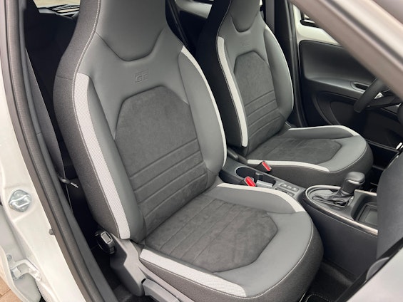 Vehicle image 14 Vehicle image 14