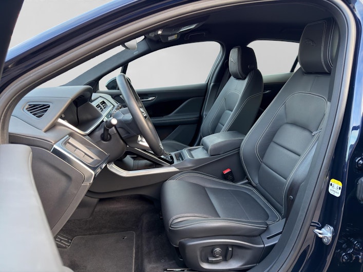 Vehicle image JAGUAR I-PACE