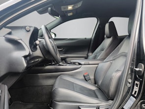 Vehicle image LEXUS UX 250h Comfort