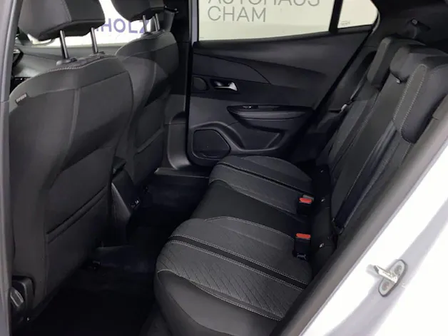 Peugeot 2008 1.2 Hybrid 145 Allure Premium