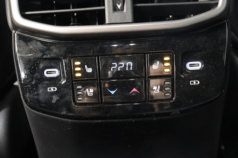 Vehicle image LEXUS RX